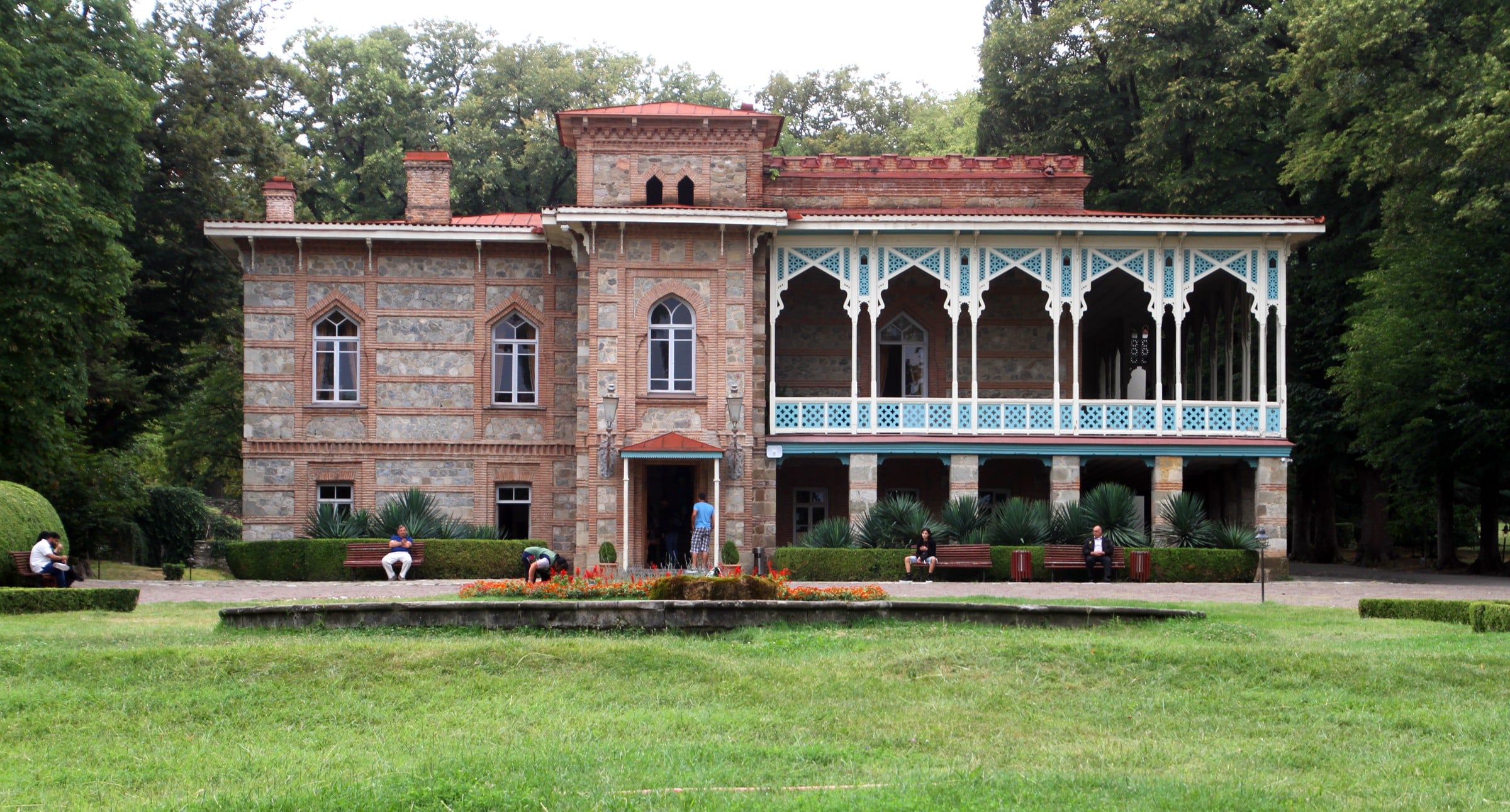 Цинандали: усадьба Чавчавадзе и винотека 1814 года